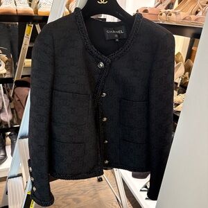 CHANEL Elegant Black Textured Classic RTW Blazer